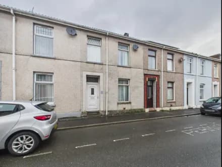 Traditional Three Bedroom Mid Terrace - Requires Updating Throughout - Close to Llanelli (SA15)